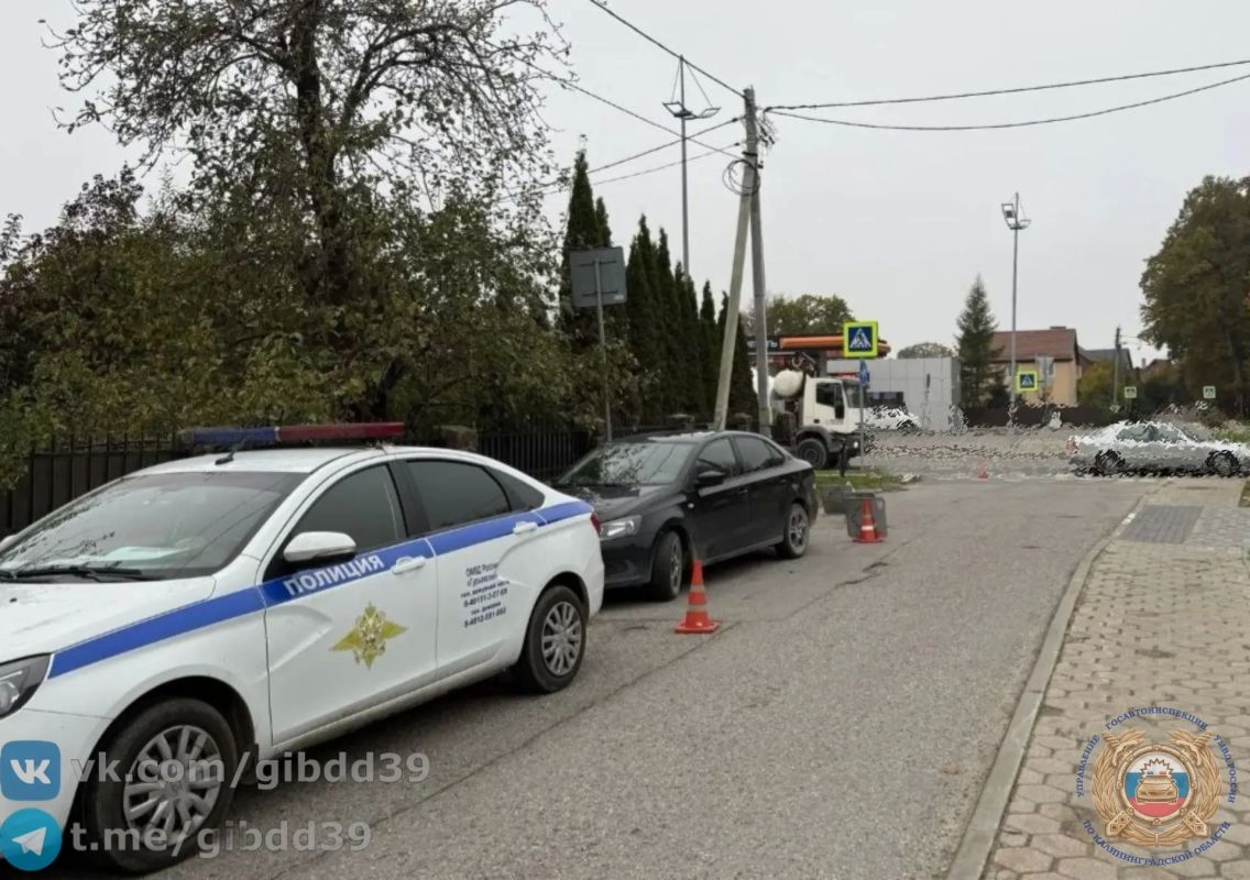 По предварительным данным, 20.10.2026 около 09:10 на 9 км + 975 м автодороги «Калининград - Полесск» водитель автомобиля «Фольксваген» при повороте направо совершил наезд на велосипедиста 1999 года рождения, двигавшегося по...