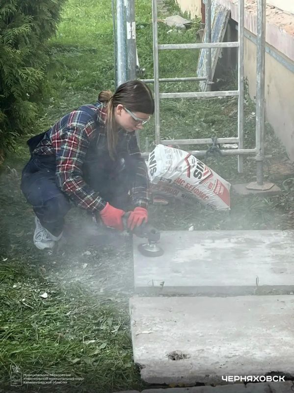Советская мозаика с хлебозавода получит новую жизнь в Черняховске Советская мозаика с хлебозавода получит новую жизнь в Черняховске