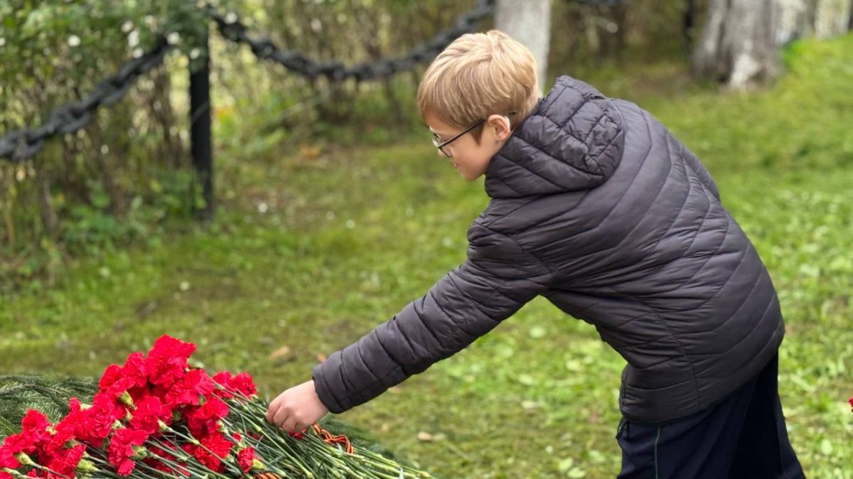 В посёлке Славское Багратионовского района с почестями перезахоронили четырёх советских воинов В посёлке Славское Багратионовского района с почестями перезахоронили четырёх советских воинов