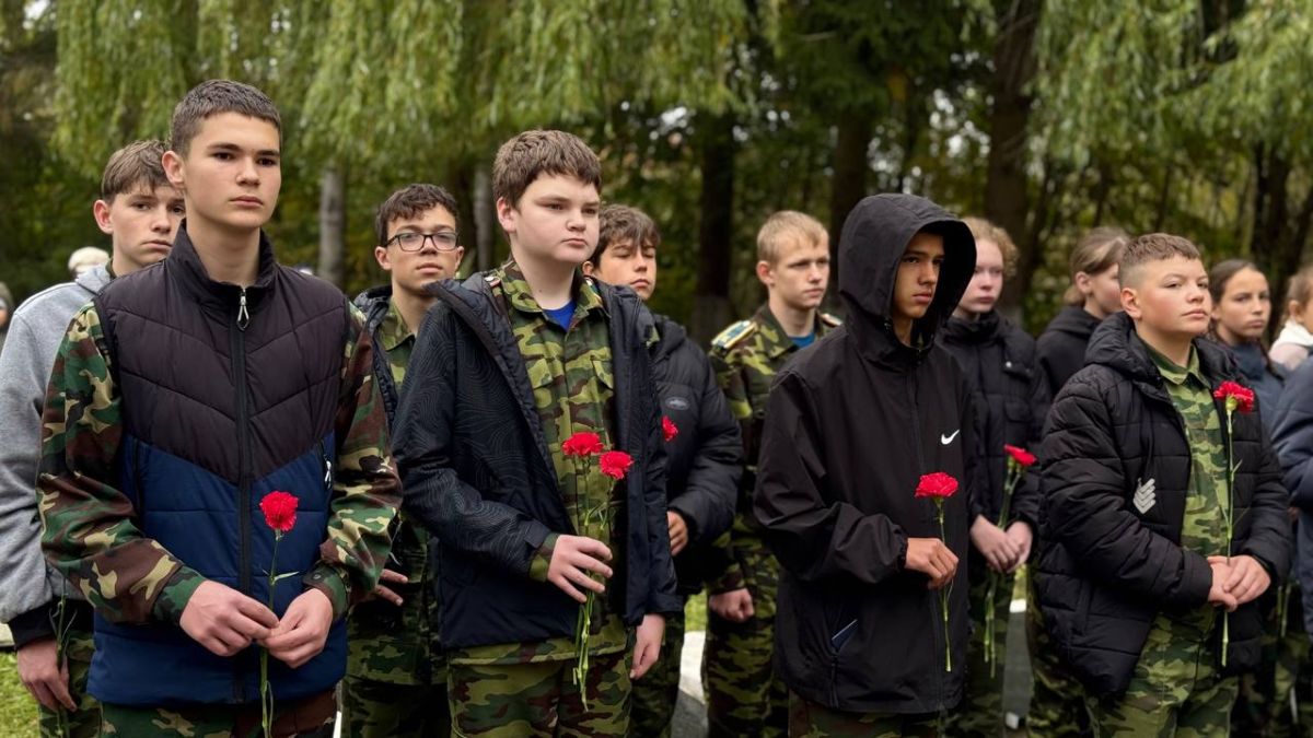 В посёлке Славское Багратионовского района с почестями перезахоронили четырёх советских воинов В посёлке Славское Багратионовского района с почестями перезахоронили четырёх советских воинов