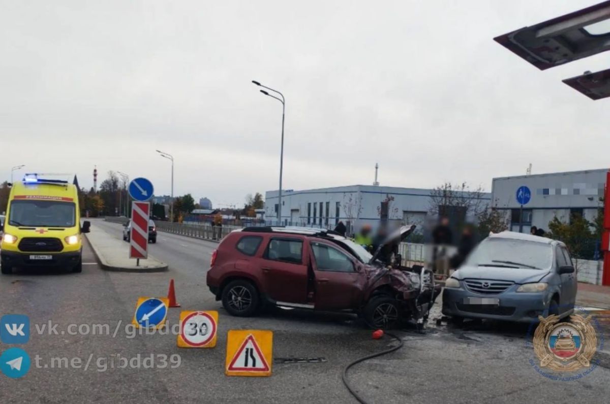 На трассе Калининград — Полесск столкнулись два автомобиля, пострадали три человека