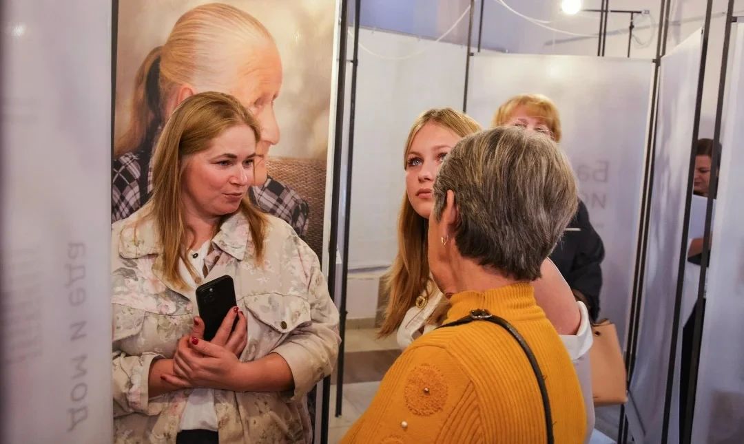 В Славске открыли выставку о первых переселенцах «Багаж истории» В Славске открыли выставку о первых переселенцах «Багаж истории»