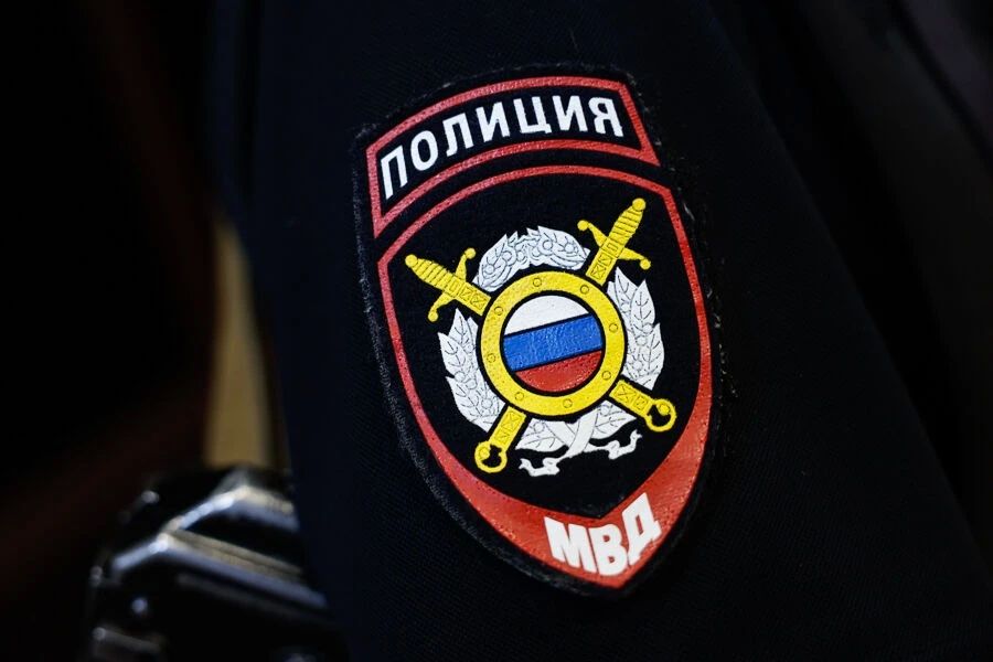 Полицейский спас от потери крови калининградку, сбитую машиной на АЗС