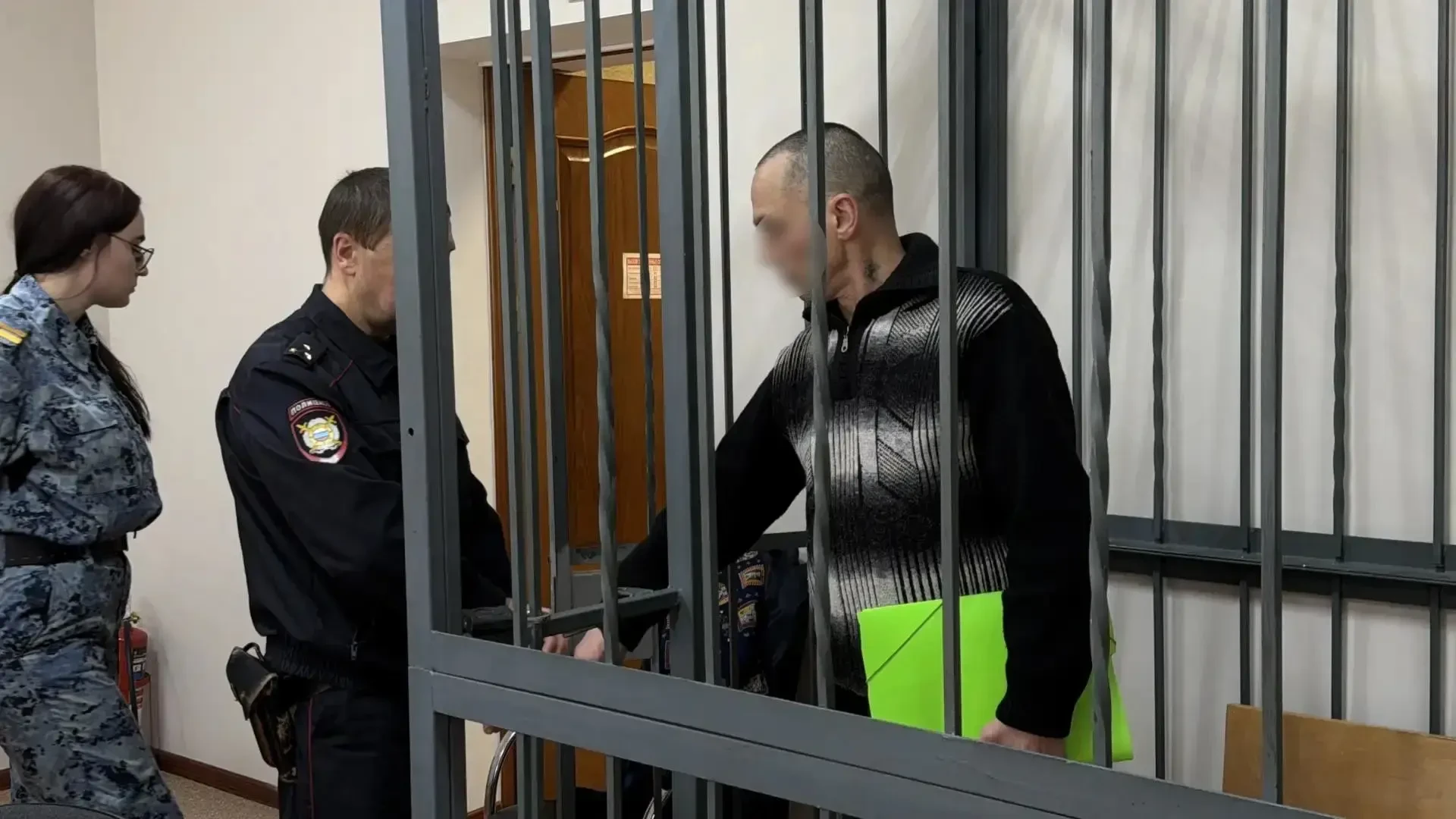 7,5 лет колонии получил житель посёлка Добрино за покушение на убийство сына